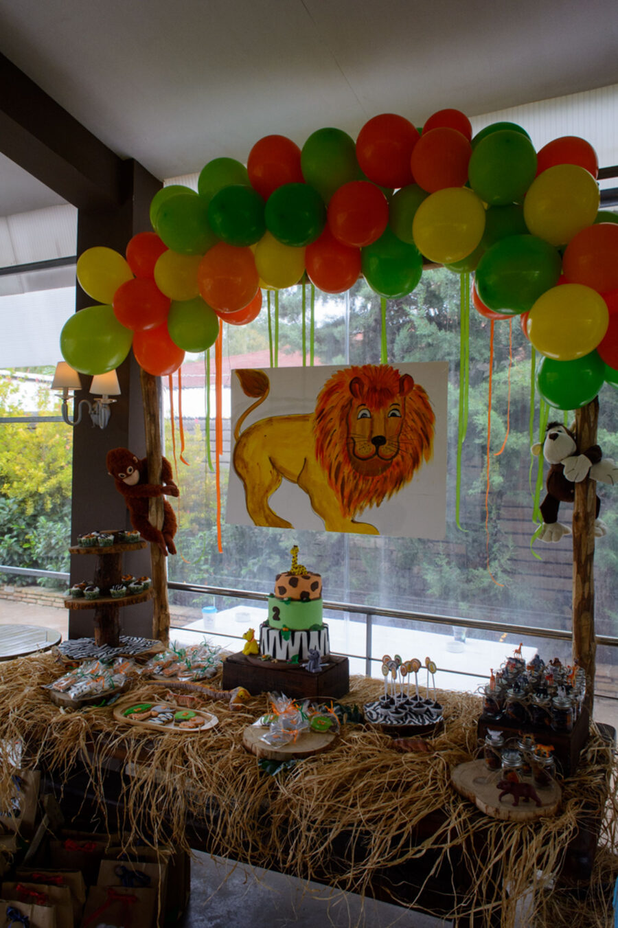 thematiko paidiko party safari candy bar