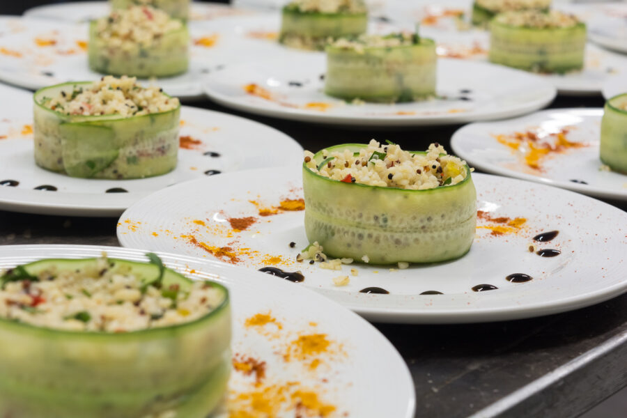 catering για εταιρικές εκδηλώσεις, με μενού σερβιριστό ή μπουφέ